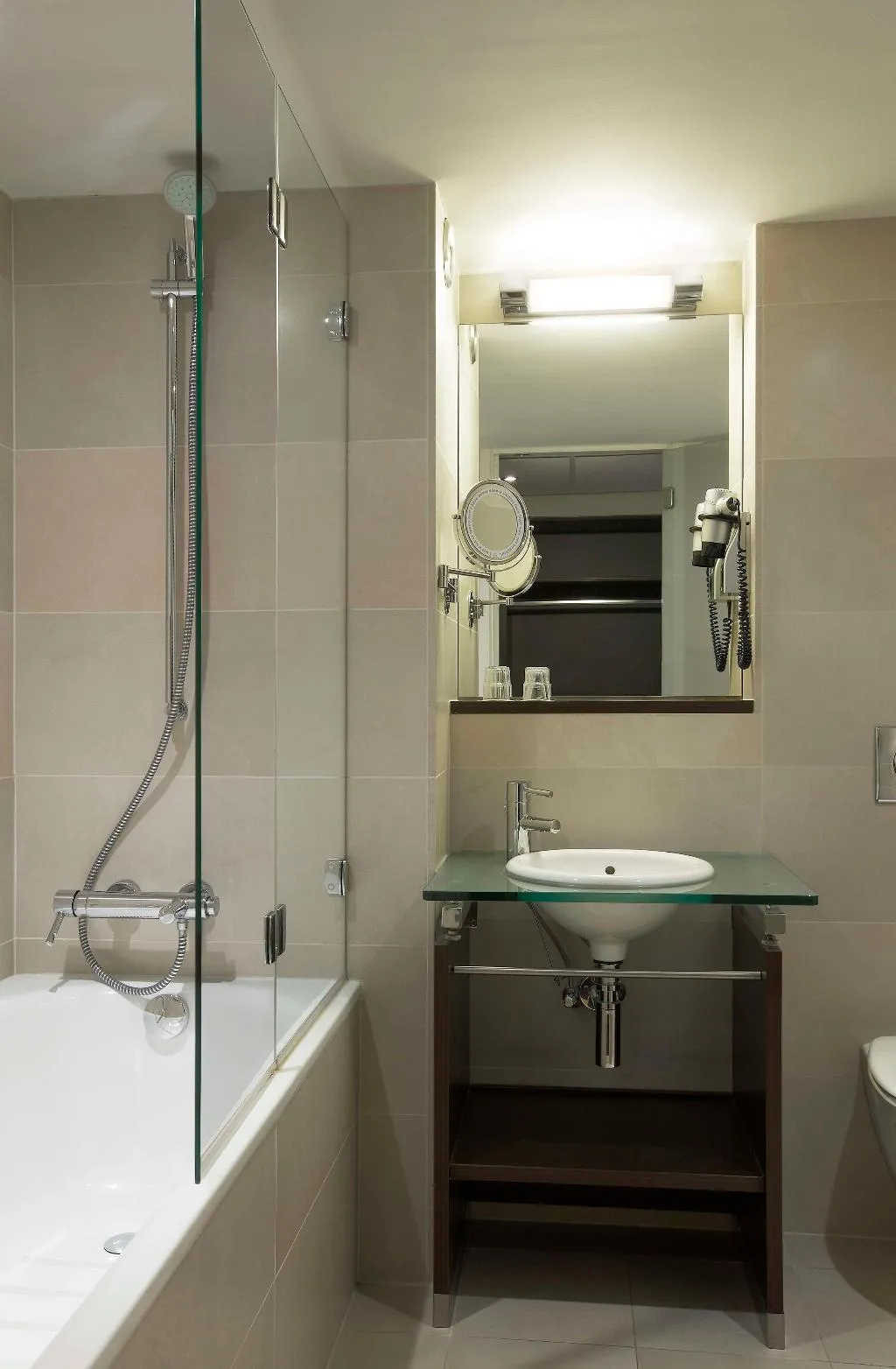 DOUBLE SUPERIOR Room, NH Maastricht, Amsterdam