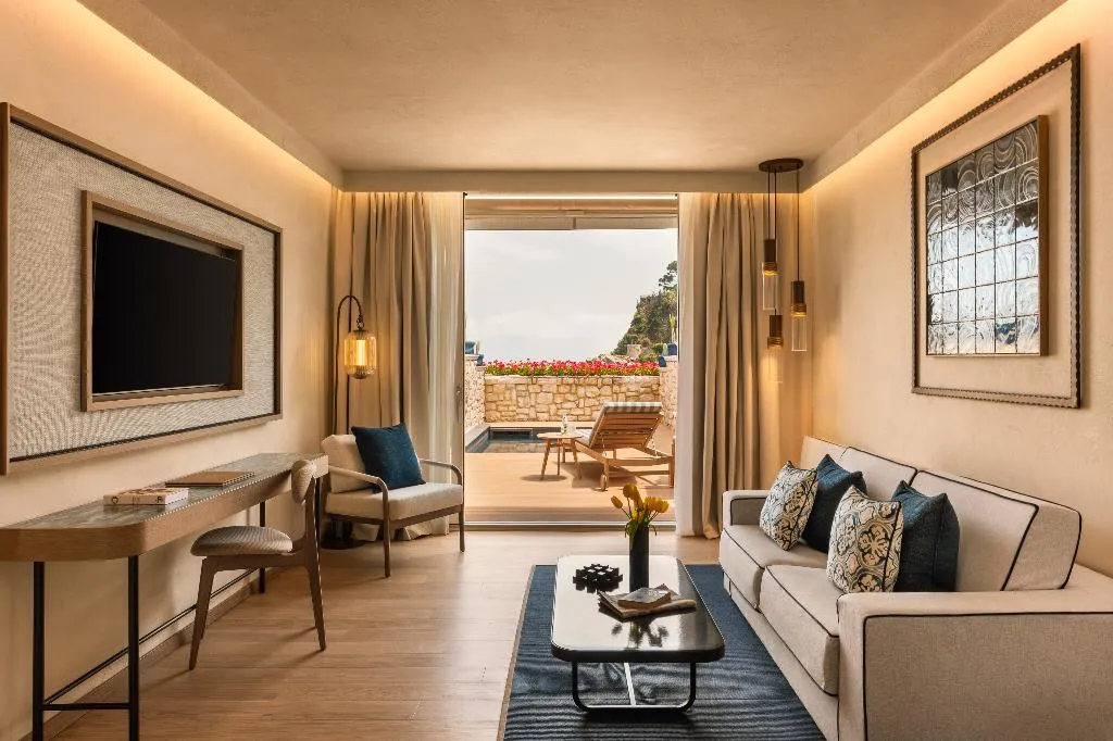 SUITE POOL VIEW Room, Mazzarò Sea Palace, Taormina