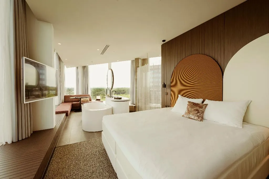 SUITE STANDARD Room, Van der Valk Hotel Amsterdam Zuidas, Amsterdam