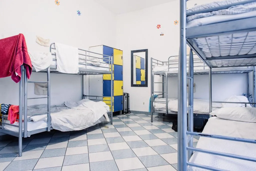 Room, The Beehive, Naples