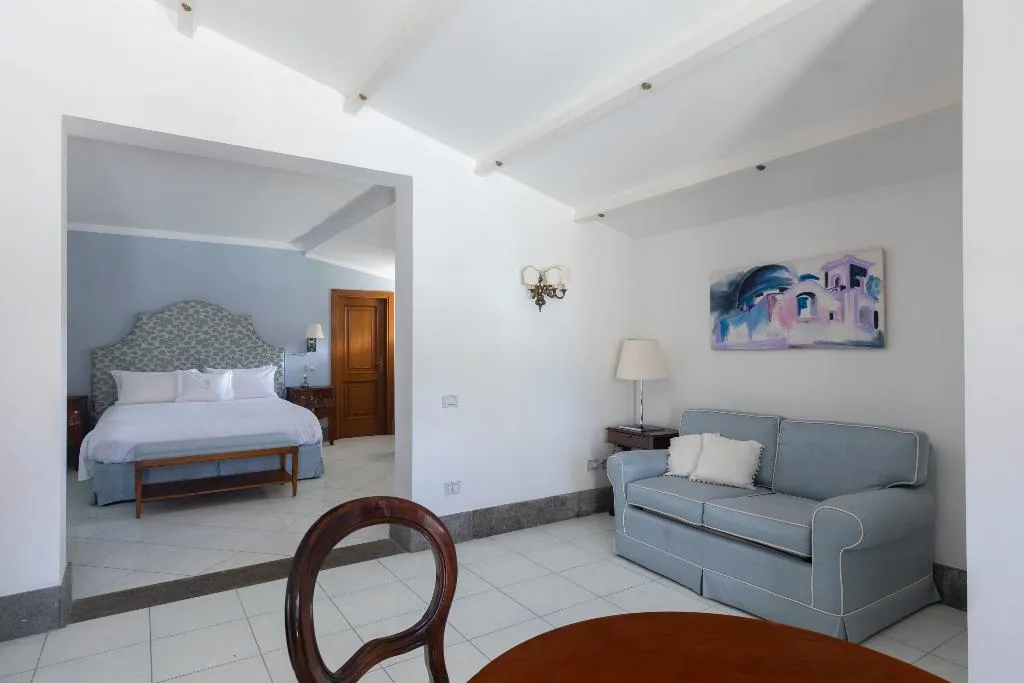 SUITE GARDEN VIEW Room, Grand Hotel Cocumella, Naples