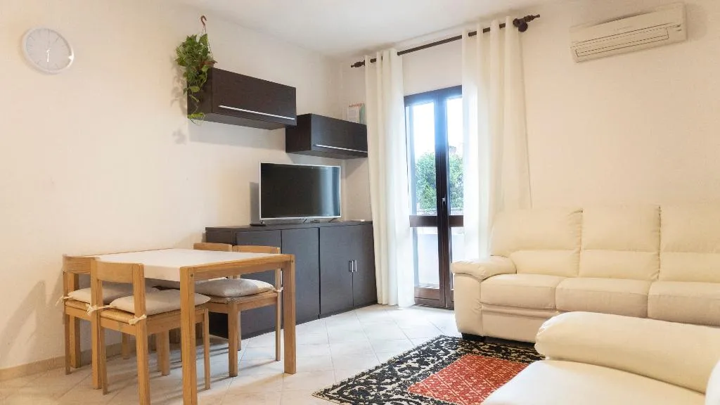 APARTMENT THREE BEDROOMS TWO BATHROOMS Room, PMS CaseVacanze Olbia, Olbia