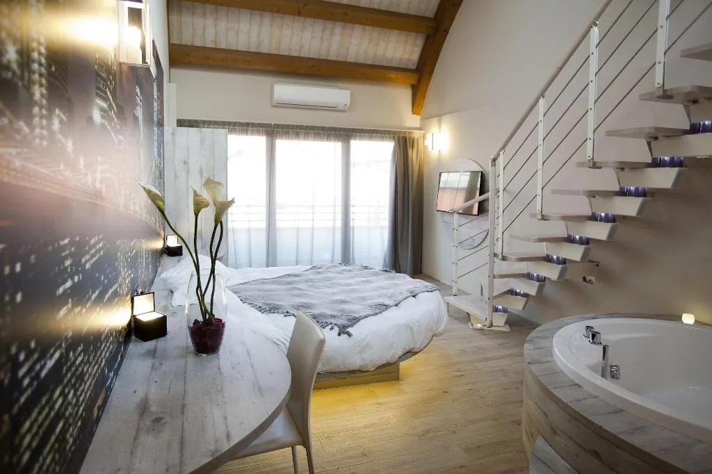 Room, Seven Rooms Milano, Milan