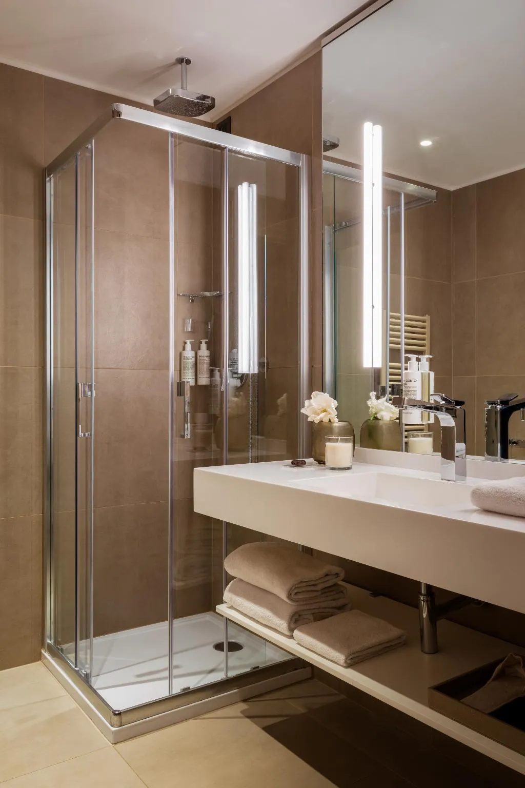 TWIN DELUXE Room, Hotel Cristoforo Colombo – Preferred Hotels & Res, Milan