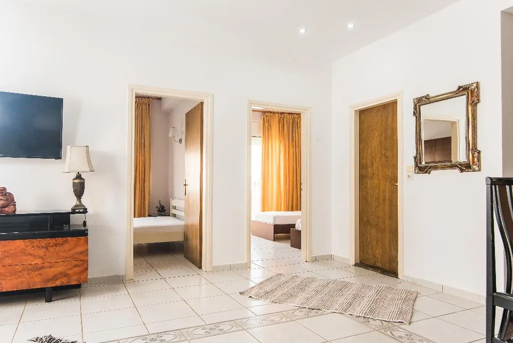 APARTMENT TWO BEDROOMS Room, Yiannis Manos, Crete