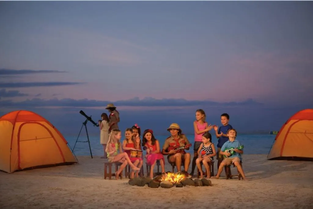 Sports and Entertainment, Dreams Sands Cancun, Cancun Area