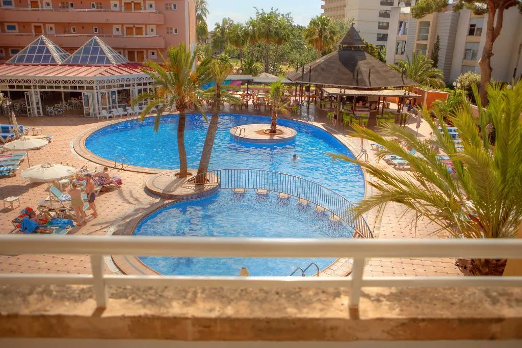 APARTMENT POOL VIEW Room, Aparthotel Aquasol, Majorca