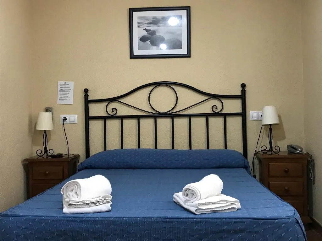 DOUBLE STANDARD Room, El Pilar, Madrid