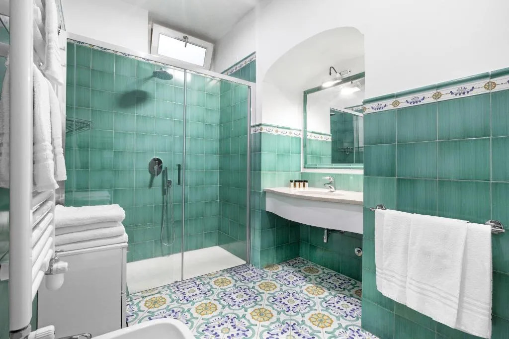 Room, Il Moro Di Positano, Naples
