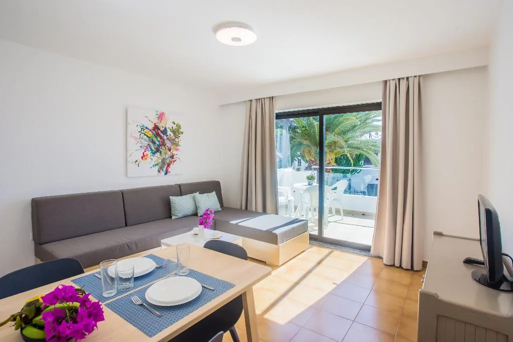 APARTMENT CAPACITY 4 Room, Los Tulipanes, Lanzarote