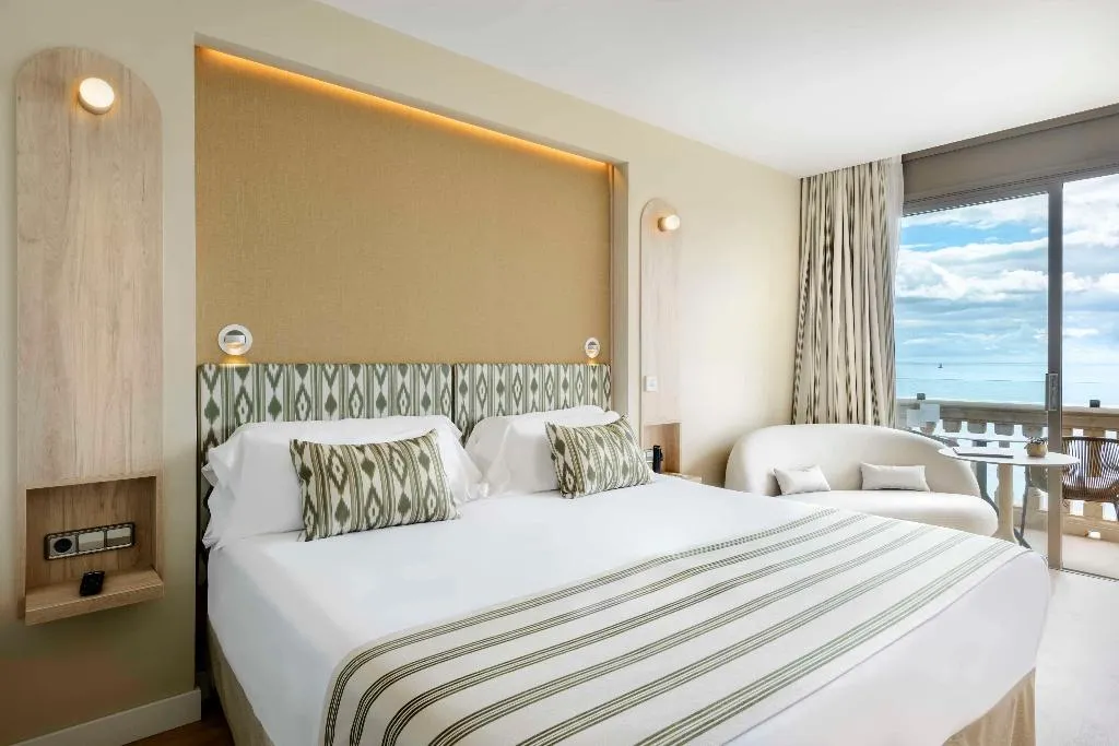 Double or Twin SUPERIOR SEA VIEW Room, Barcelo Illetas Albatros, Majorca