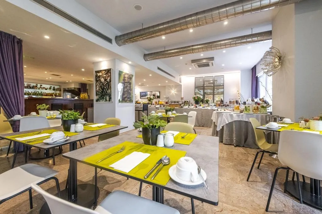 Restaurant, Polis Grand Hotel, Athens