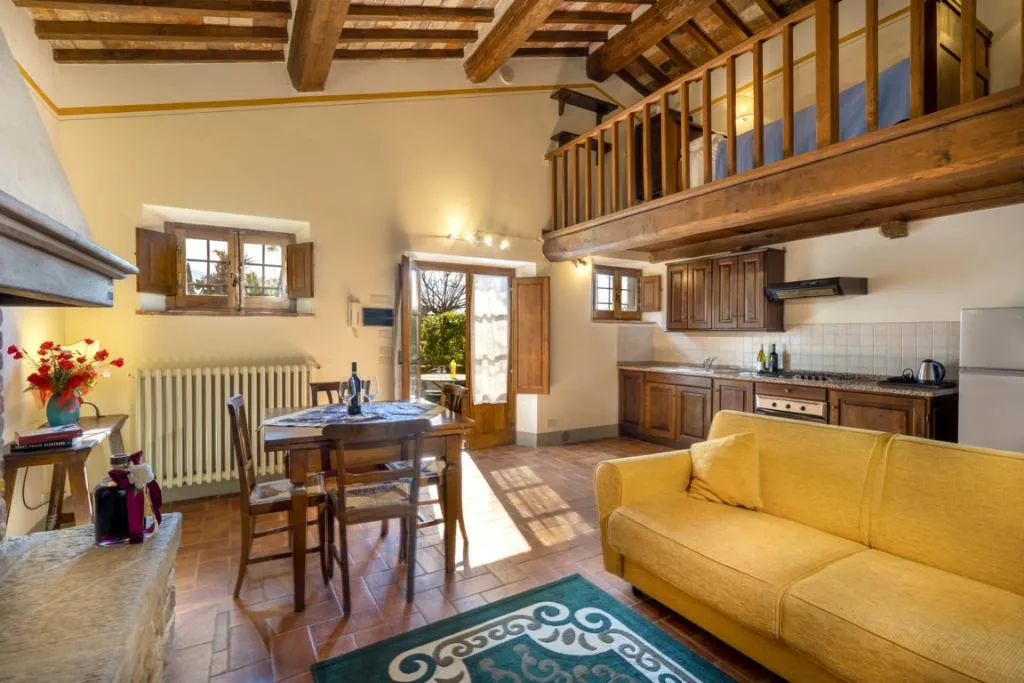 APARTMENT CAPACITY 3 Room, Villa Borgo San Pietro, Perugia