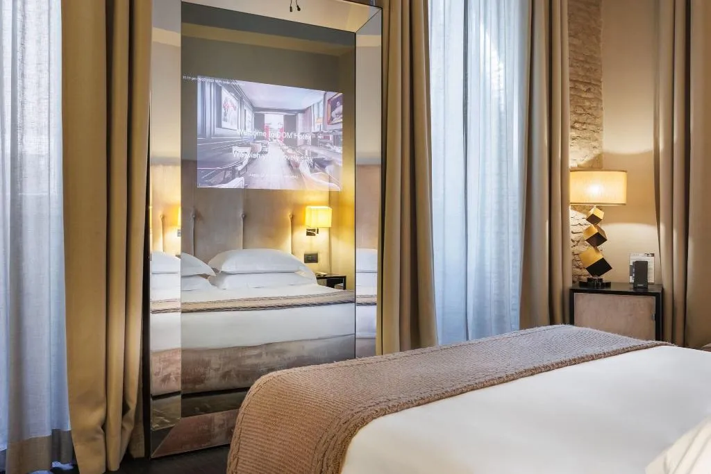 JUNIOR SUITE KING SIZE BED Room, Dom Hotel Roma, Rome