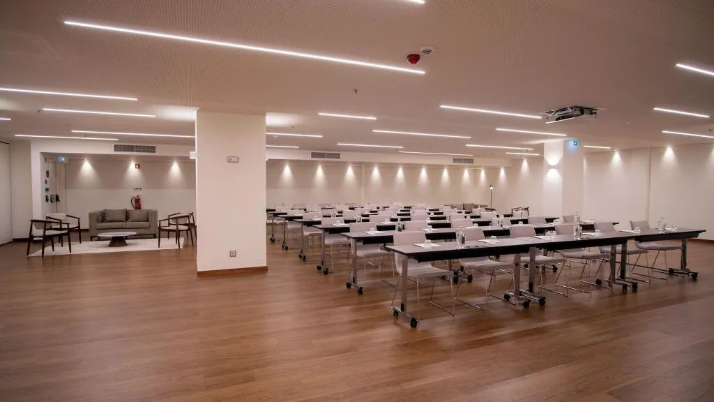 Conferences, Boeira Garden Hotel Porto Gaia, Curio Collection, Porto