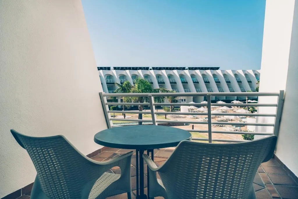 Double or Twin STANDARD Room, Iberostar Waves Royal Andalus, Costa De La Luz