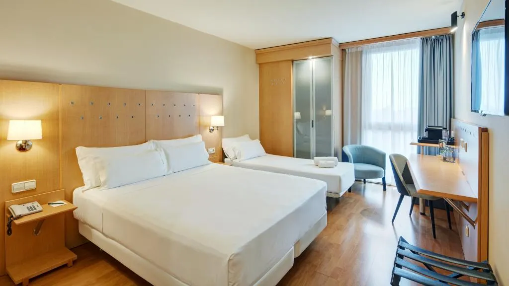 TRIPLE STANDARD Room, Sercotel Porta Barcelona, Barcelona