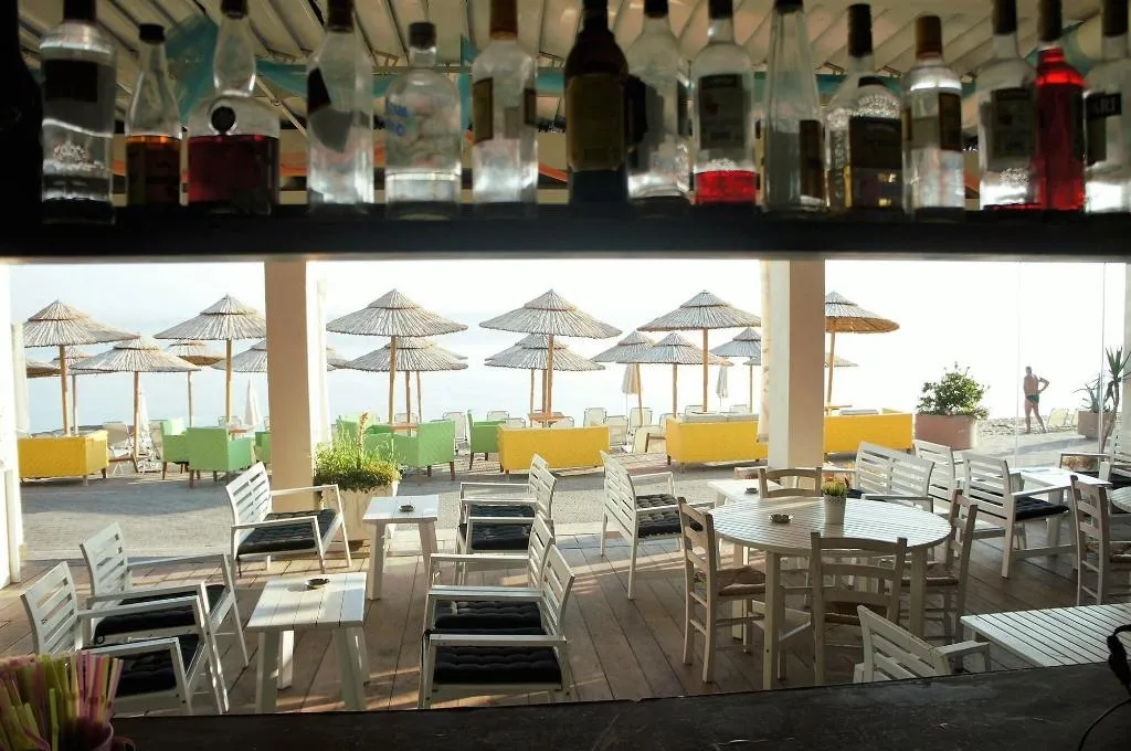 Bar, Marabou, Halkidiki