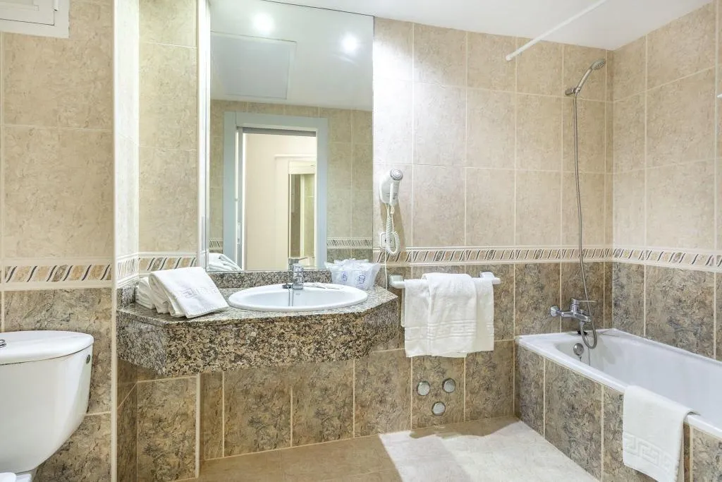 SINGLE STANDARD Room, Kilimanjaro, Majorca