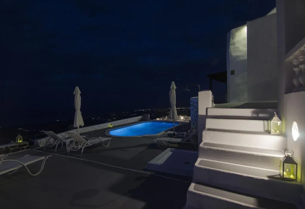 Terrace, Belle etoile Villas, Santorini