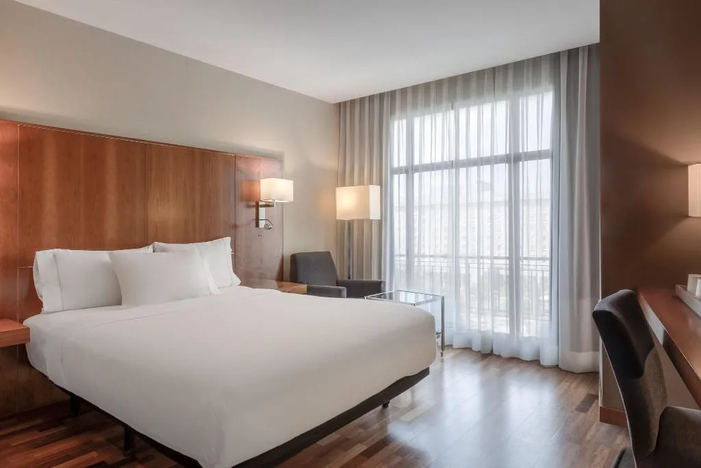 DOUBLE QUEEN SIZE BED Room, AC Madrid Aitana, Madrid