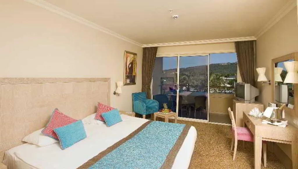 Room, Crystal De Luxe Comfort Collection, Antalya