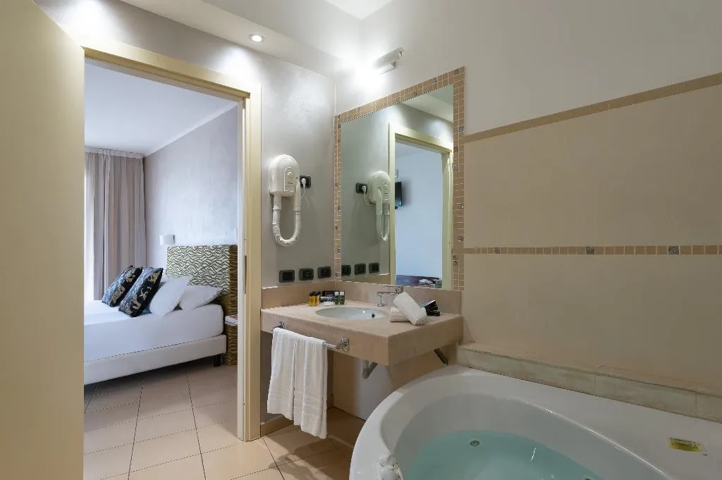 FAMILY ROOM STANDARD Room, Grand Hotel Sofia, Catania