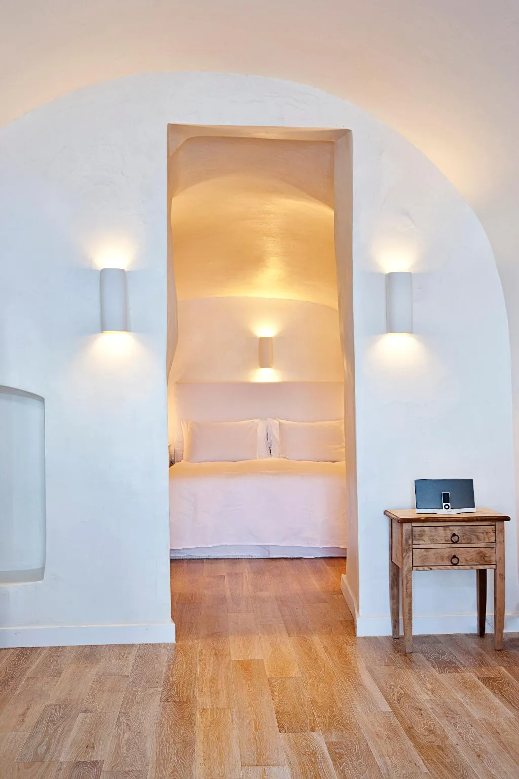 SUITE WITH JACUZZI Room, Katikies Santorini -Pelagos House, Santorini