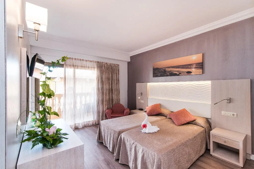 Double or Twin STANDARD Room, Baviera Hotel, Majorca