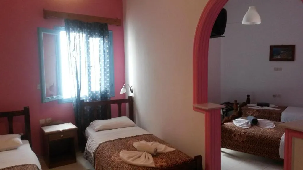 Room, Thirasia, Santorini