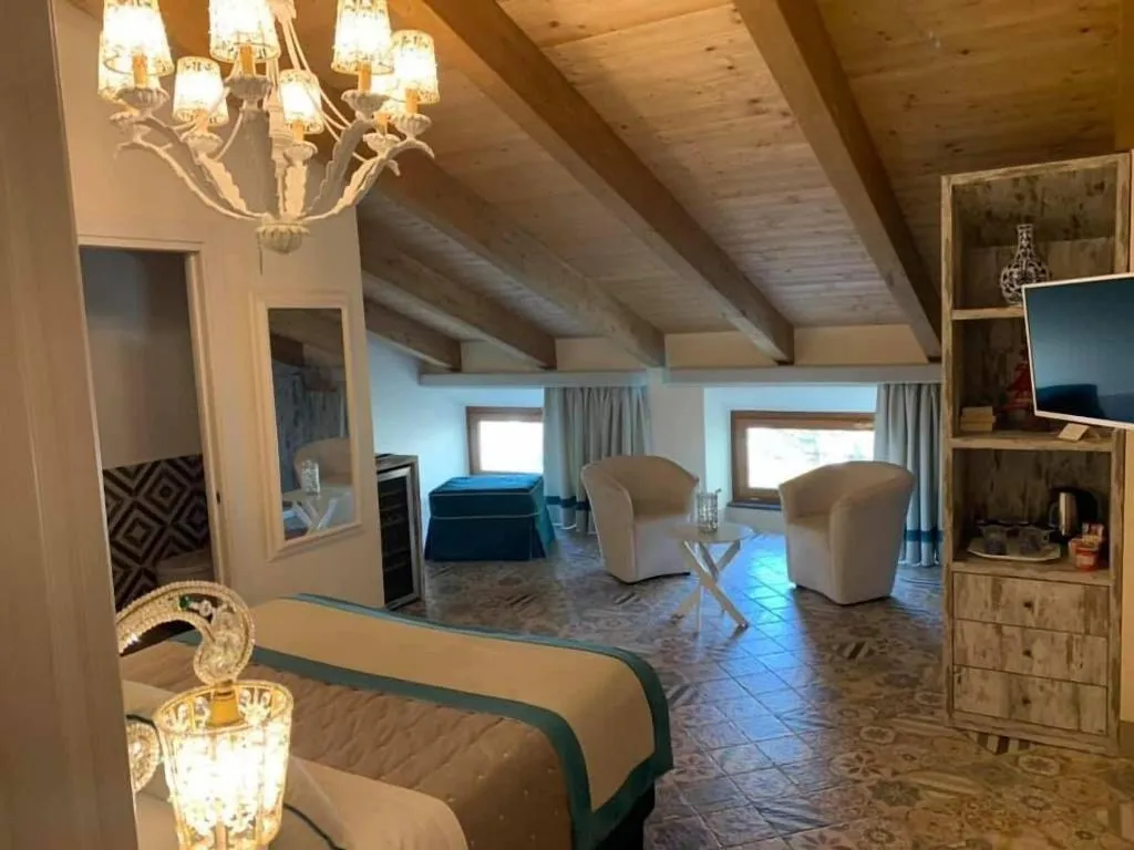 Room, Don Giulio Luxury Rooms, Naples