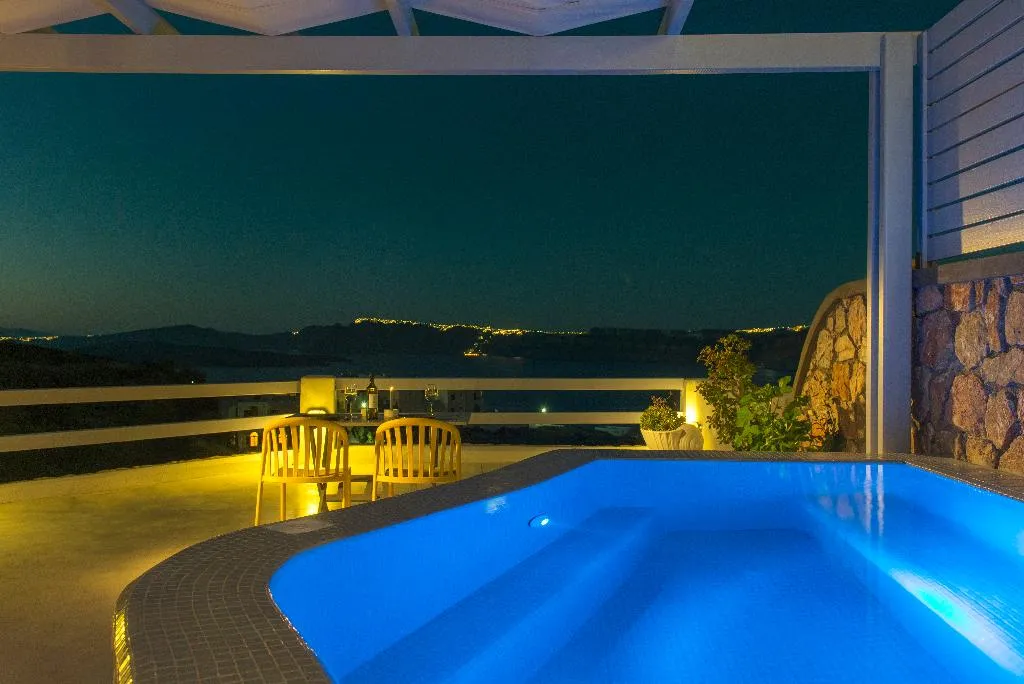 FAMILY ROOM PREMIUM Room, Earino Suites and Villas, Santorini