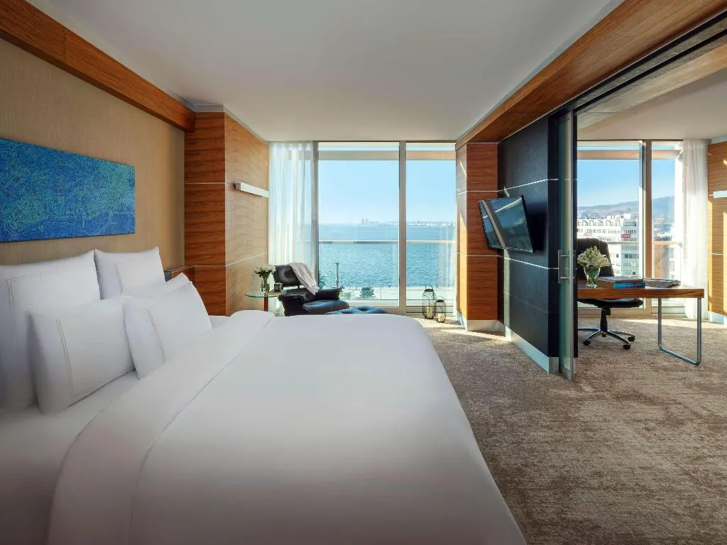 Room, Swissotel Buyuk Efes Izmir, Izmir