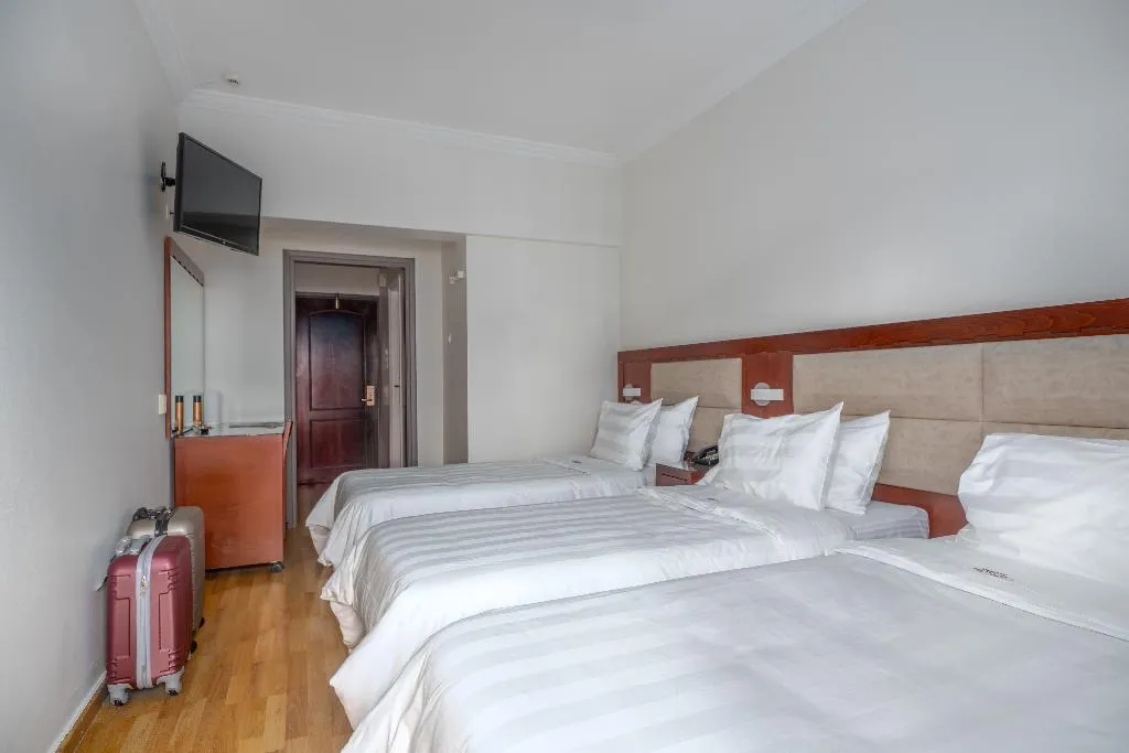 TRIPLE WITH BALCONY Room, Attalos Hotel, Athens