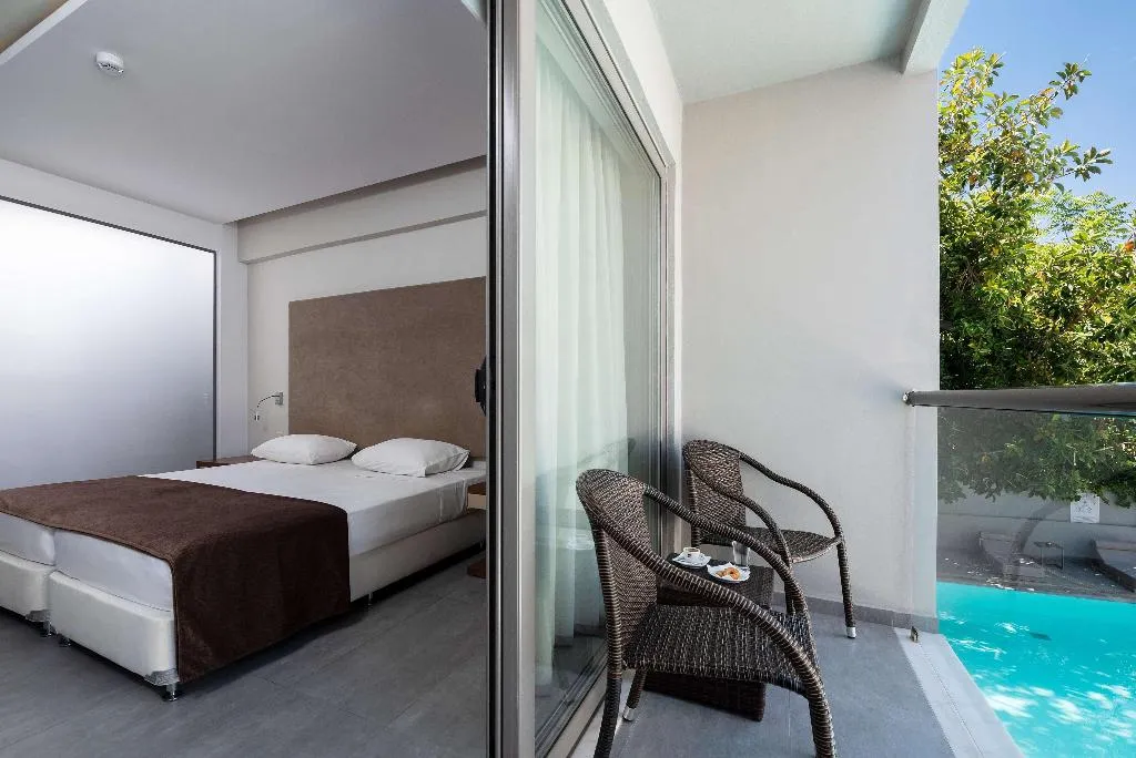 Sports and Entertainment, Oktober Downtown Boutique Hotel, Rhodes