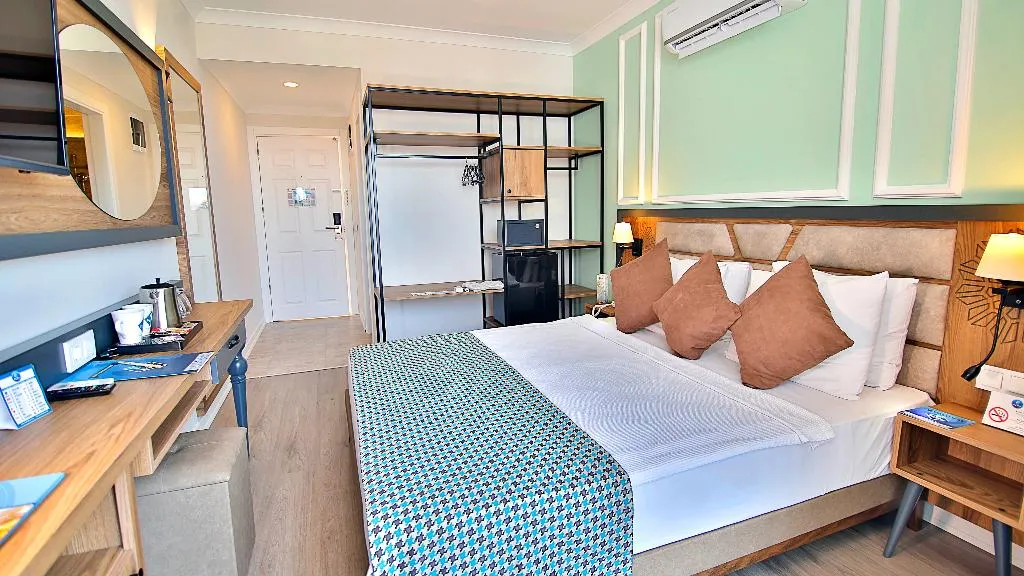 DOUBLE SUPERIOR Room, Club Big Blue Suite Hotel, Antalya