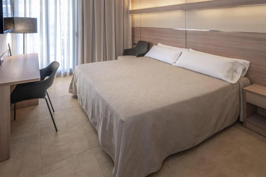 Room, Hotel Alhambra, Costa Brava