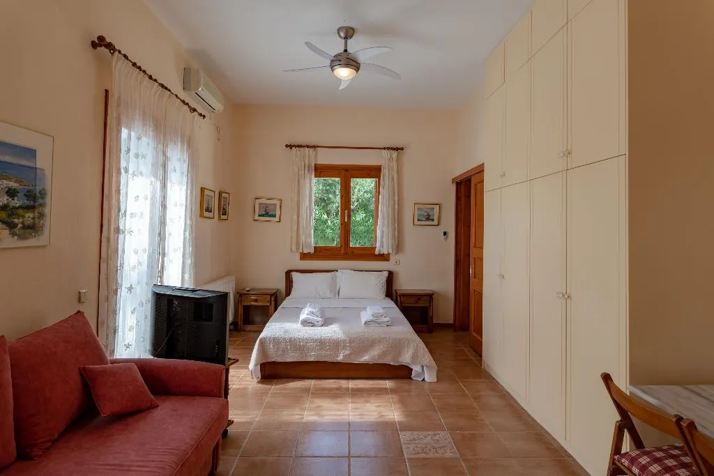 STUDIO GARDEN VIEW Room, Glavina Studios & Apartments, Kefallinia