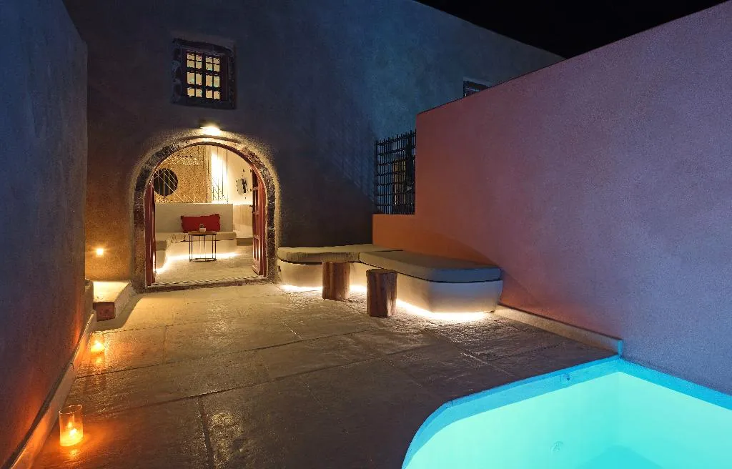 SUITE WITH PRIVATE POOL Room, Andronikos Canaves, Santorini