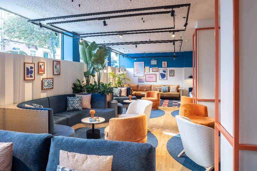 Lobby, Holiday Inn Express Lisbon Principe Real, by IHG, Lisbon