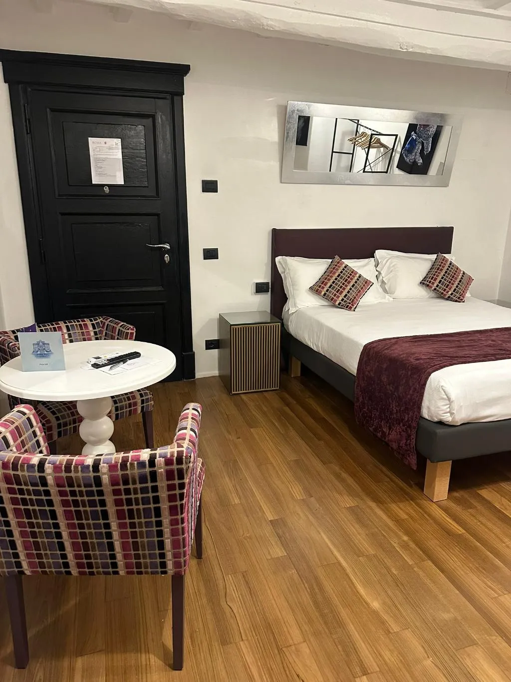APARTMENT ANNEX Room, Trevi Palace Luxury Inn, Rome