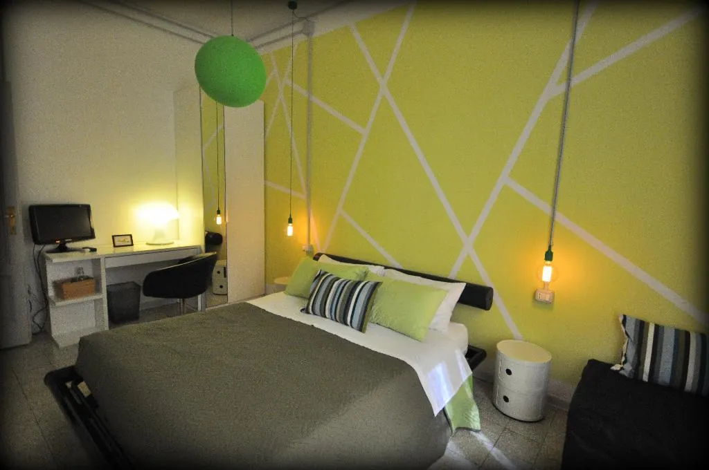 TRIPLE STANDARD Room, B&B 95 Spezie, Naples
