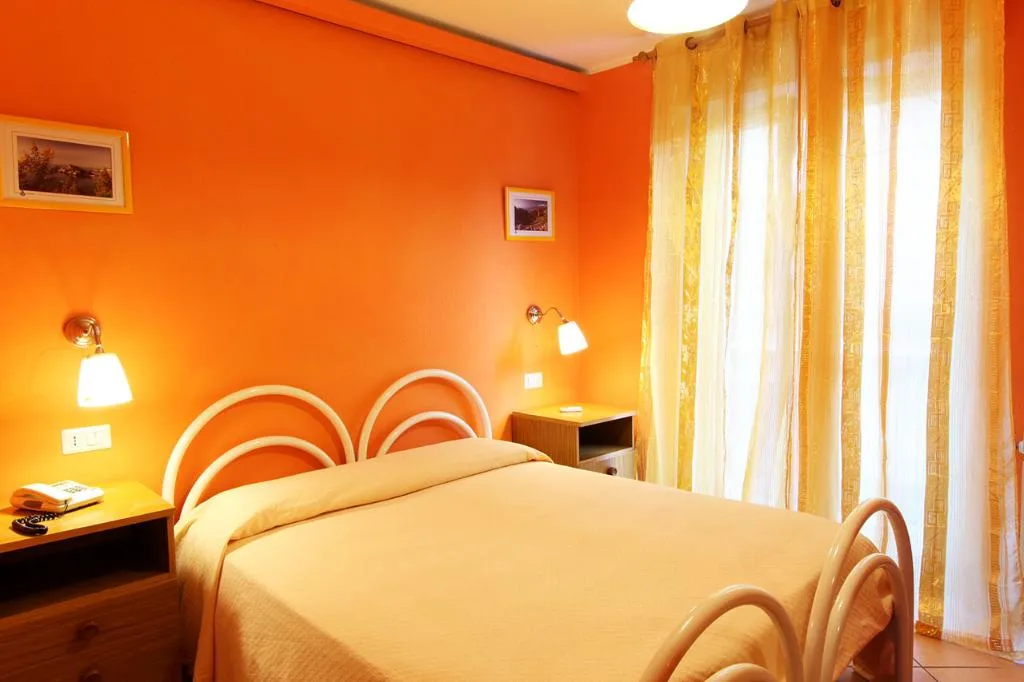 Room, Inn Piero, Taormina
