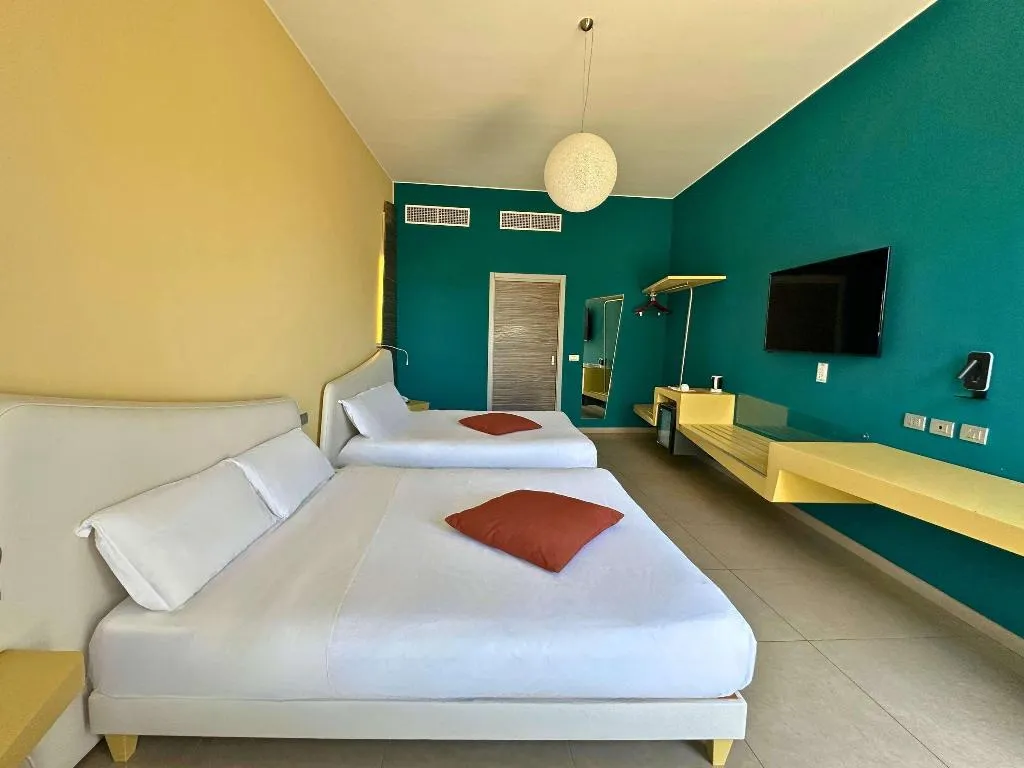 DOUBLE CLASSIC TWO QUEEN BEDS Room, Ibis Styles Catania Acireale, Catania