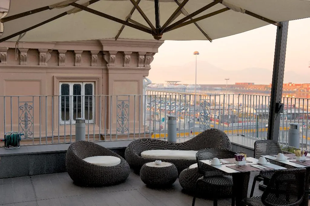 Terrace, Mercure Napoli Centro Angioino, Naples