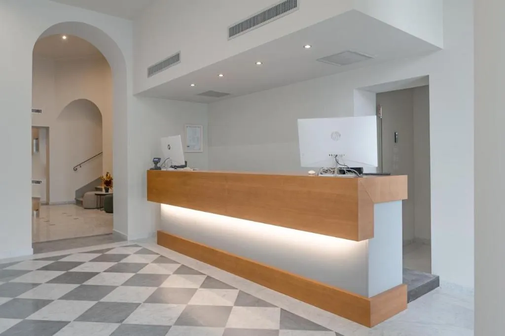 Lobby, Ariele, Florence