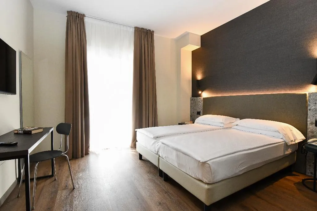 DOUBLE SUPERIOR WITH BALCONY Room, Eden Hotel, Venice