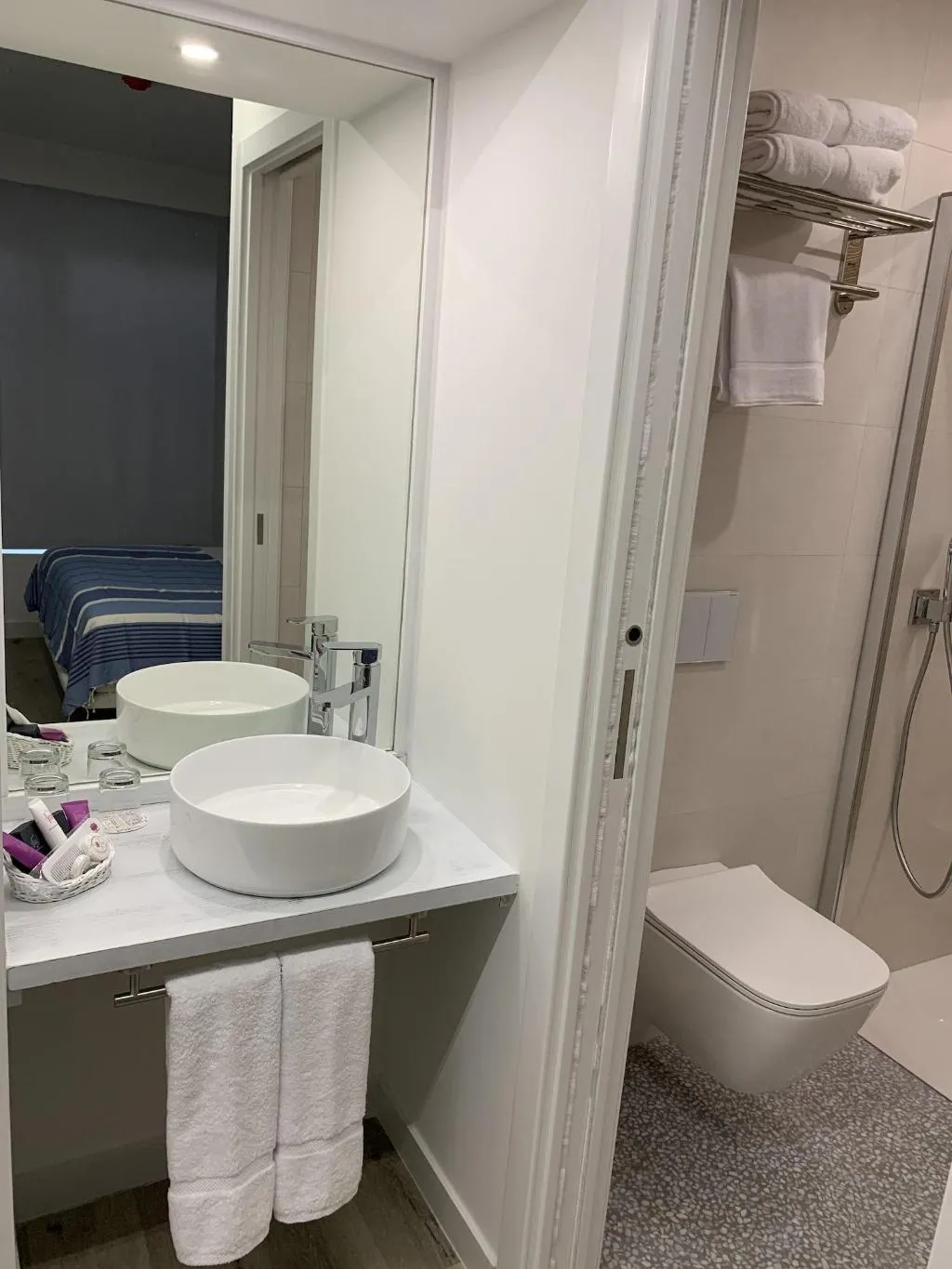 Room, Nerja Casual Rooms, Costa Del Sol