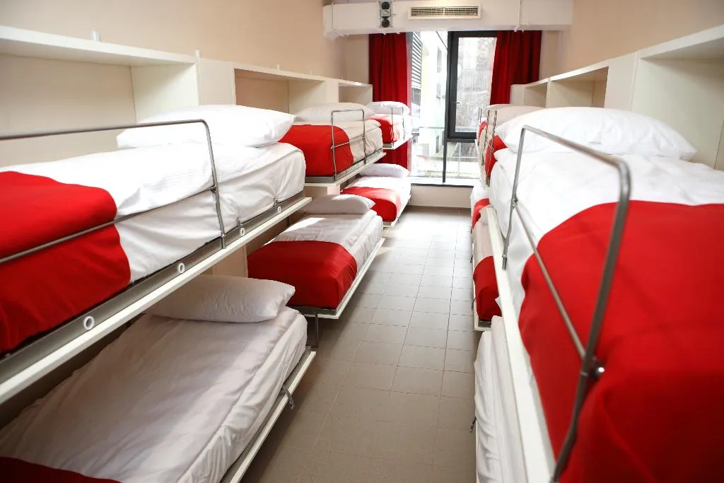 Bed in dormitory CAPACITY 6 Room, City Express Hostel, Krakow