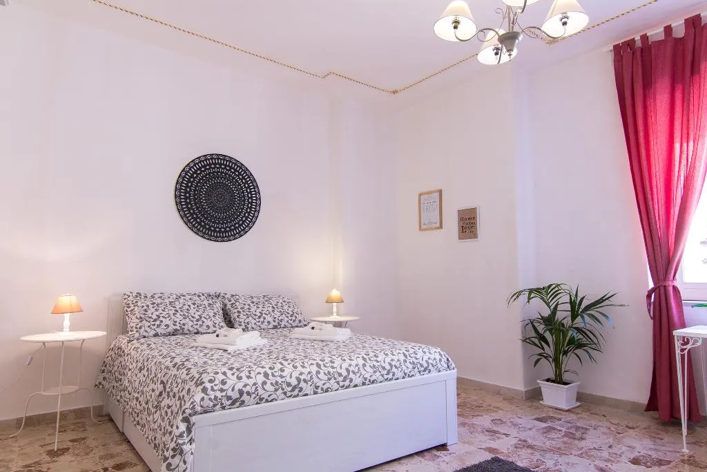 APARTMENT STANDARD Room, Maison Ortigia, Catania
